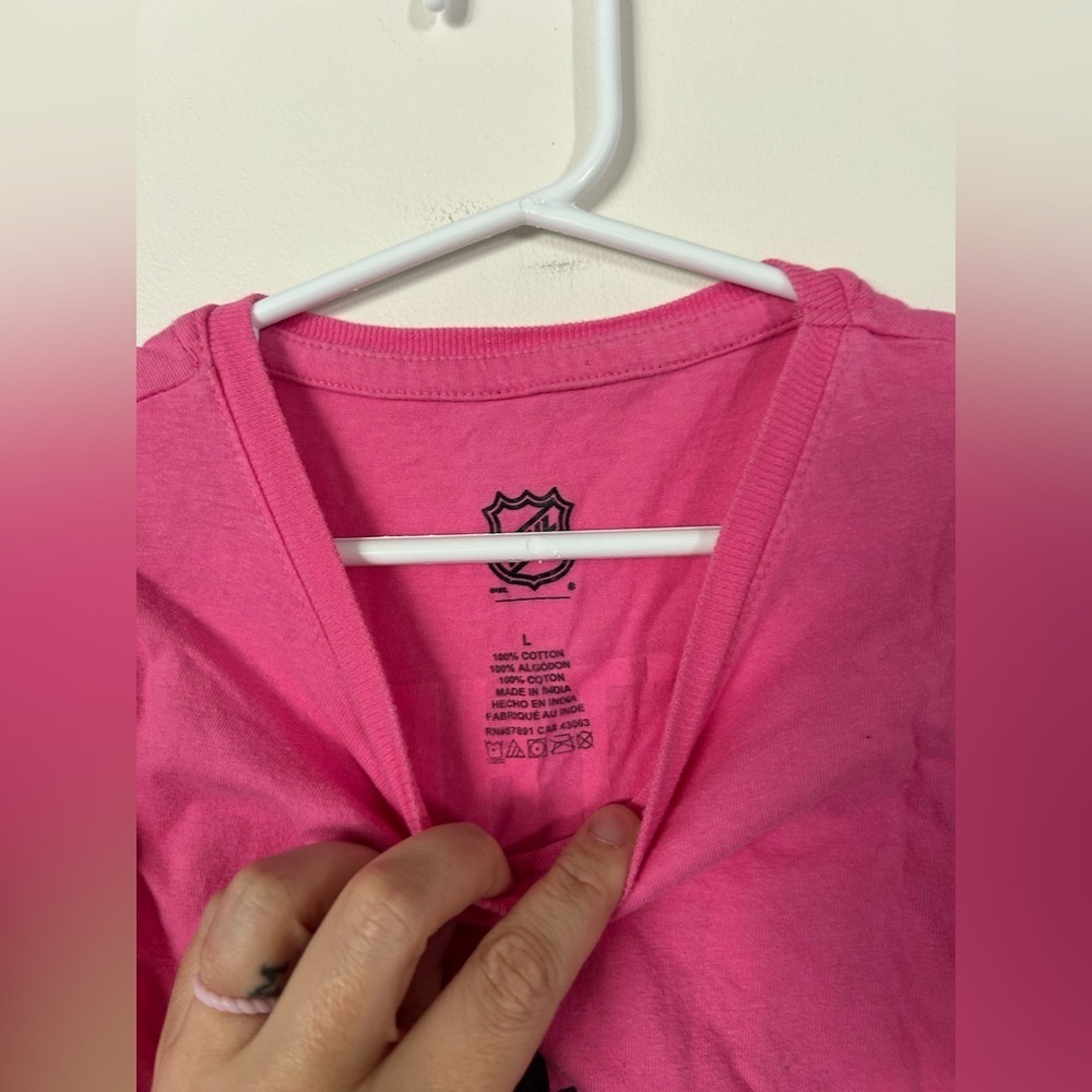NHL Toronto Maple Leafs Kids Pink T-Shirt Matthews Size Large - Picture 3 of 6
